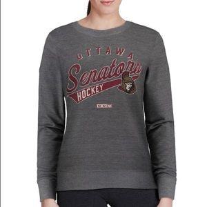 NEW women CANAda Comfy sweatshirt